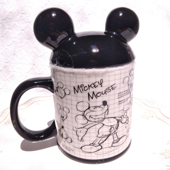 NWT Disney Mickey Mouse Sketchbook Covered Mug 17oz - Picture 3 of 7